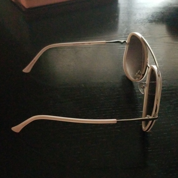 Sunglasses - Picture 2 of 5